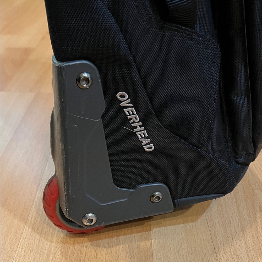 The North Face Black and Gray Men's rolling suitcase. - Picture 7 of 9